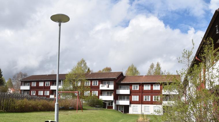 Lokalt anpassade flerbostadshus på Smalåkern 20.