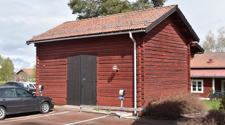 Yromes Ladu är ett av få kvarvarande spår av bondesamhällets timmerhuskultur på den östra delen av Noret.