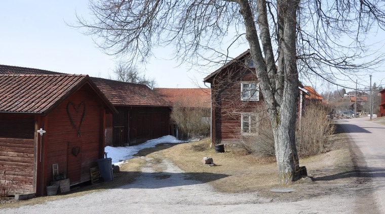 Kringbyggd gård i västra delen av byn. Foto: Kristoffer Ärnbäck, Dalarnas museum.